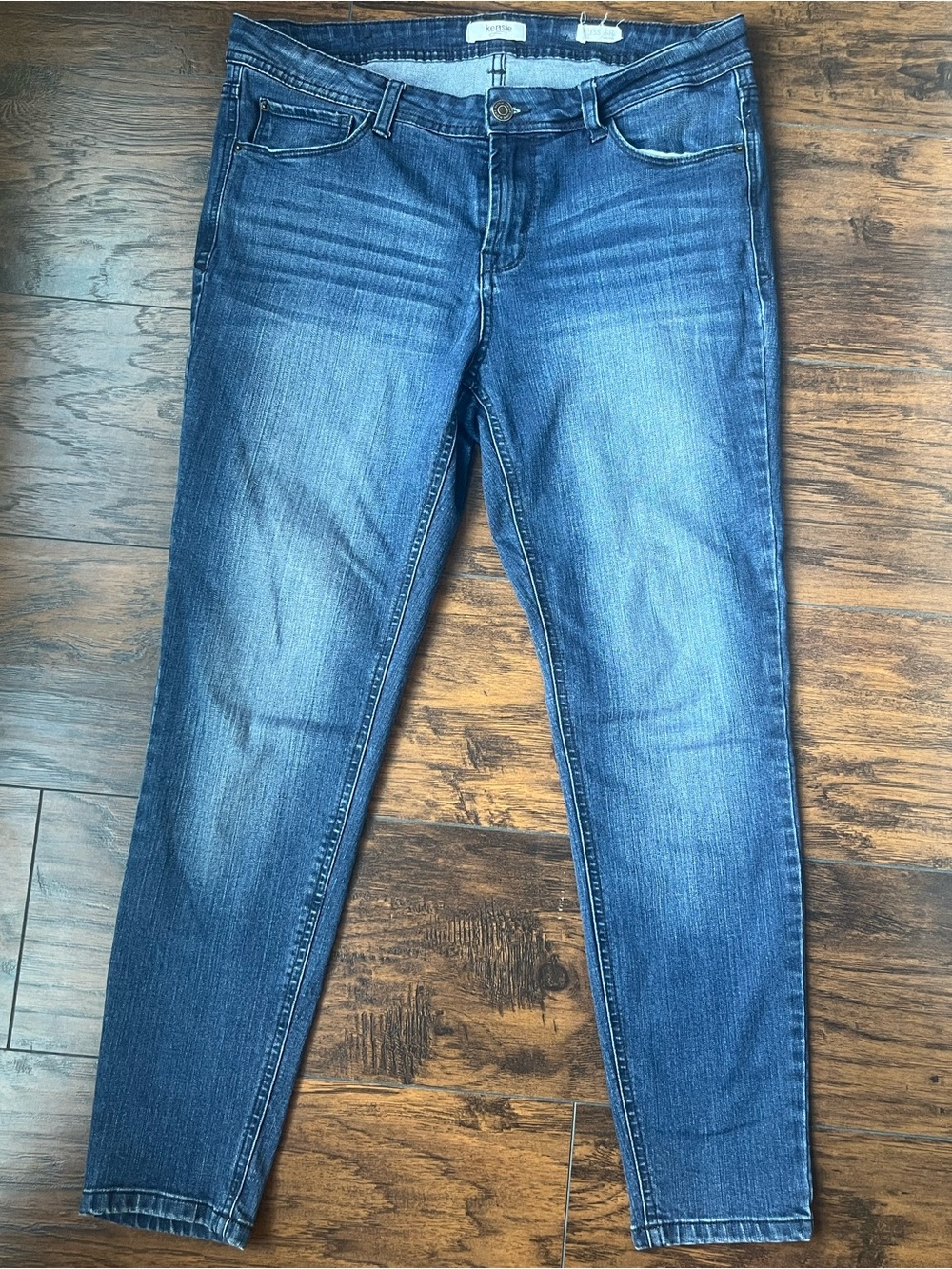 Kensie Jeans Size 10 Mid Rise Ankle
